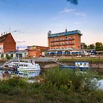 Doemitzer Hafen Hotel 3*