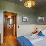 Hotel Doemitzer Hafen 3*